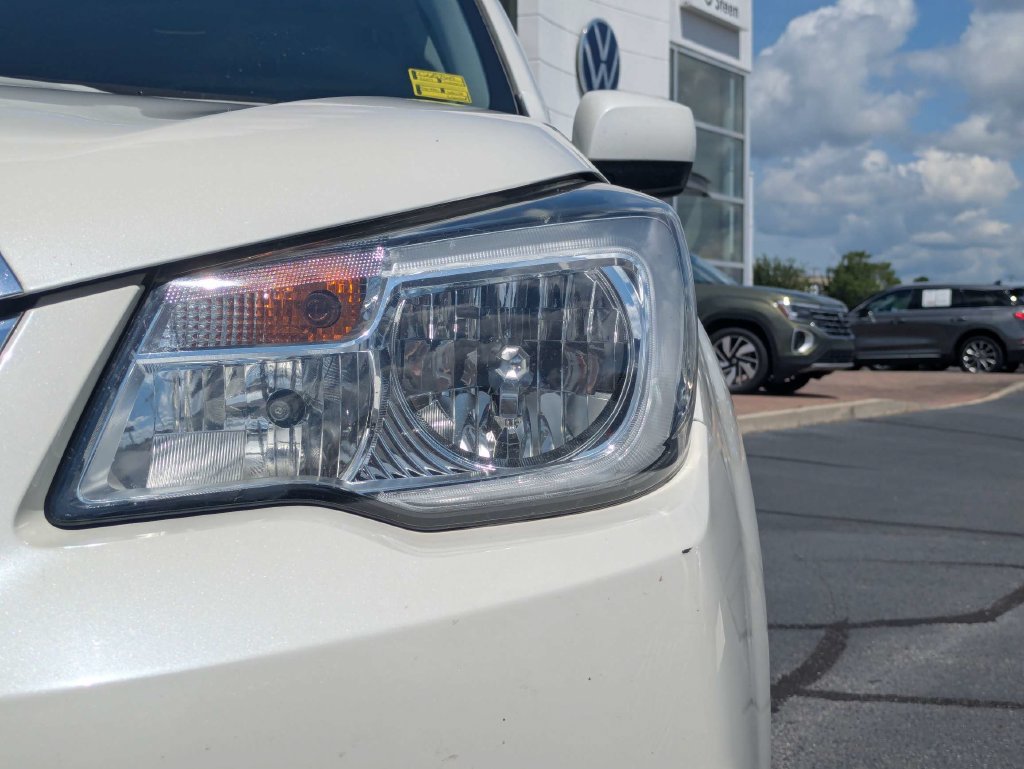 Used 2017 Subaru Forester 2.5i Limited w/ Popular Package #1 AWD/4WD image 11