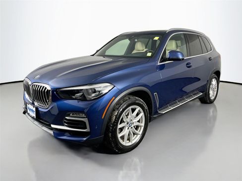 Used 2021 BMW X5 xDrive40i w/ Premium Package image 2
