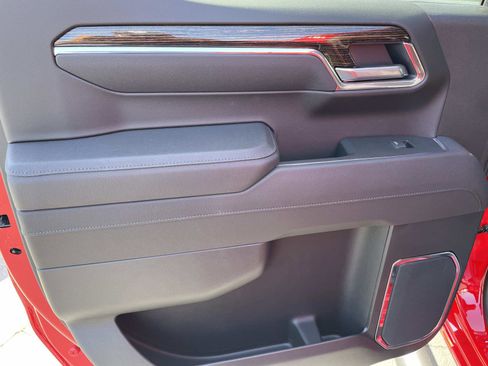 New 2026 GMC Sierra 1500 Elevation image 24