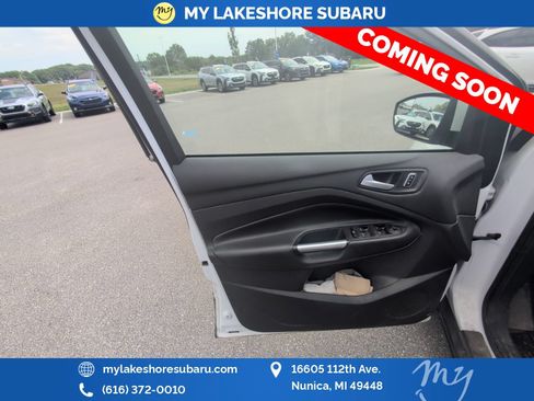 Used 2015 Ford Escape SE AWD/4WD image 10