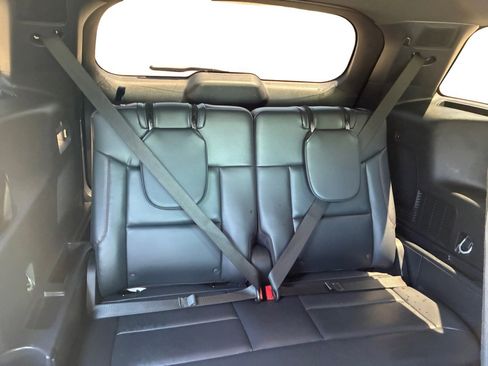 Used 2025 Ford Explorer ST-Line w/ ST-Line Street Pack AWD/4WD image 26