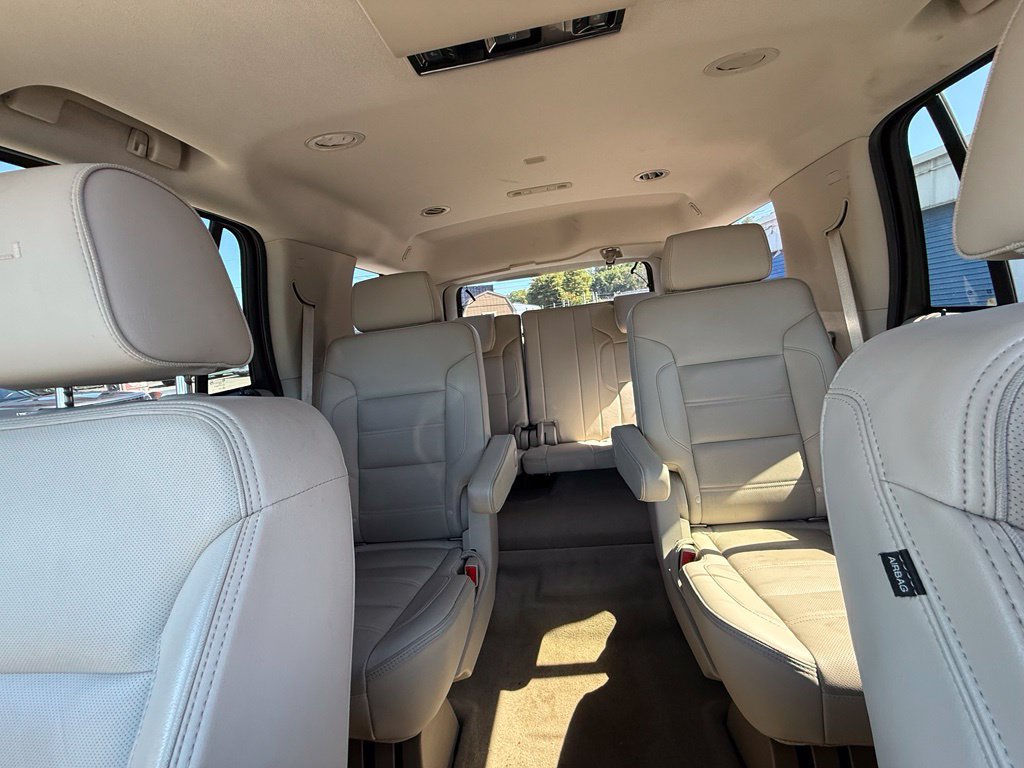 Used 2019 GMC Yukon Denali w/ Denali Ultimate Package AWD/4WD image 25