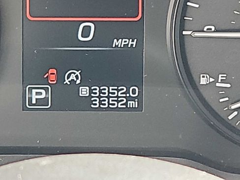 Certified 2025 Subaru Impreza 2.0i image 19