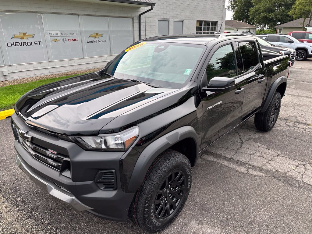 New 2026 Chevrolet Colorado Trail Boss AWD/4WD image 1