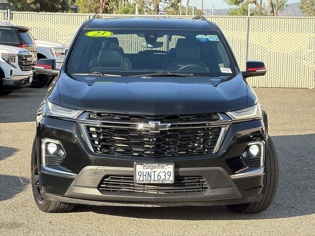 Used 2023 Chevrolet Traverse Premier w/ Redline Edition FWD image 2