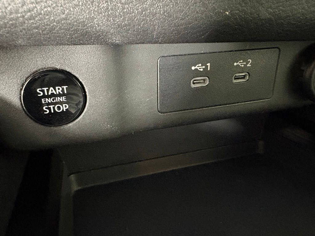 Used 2024 Nissan Rogue SV FWD image 37