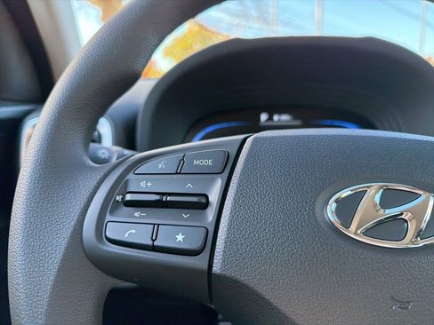 New 2026 Hyundai Venue SE image 28