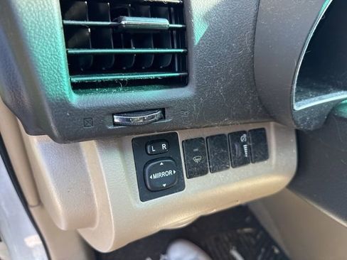 Used 2009 Toyota Highlander Sport image 22