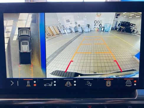 Certified 2025 Chevrolet Silverado 1500 High Country w/ High Country Premium Package image 4