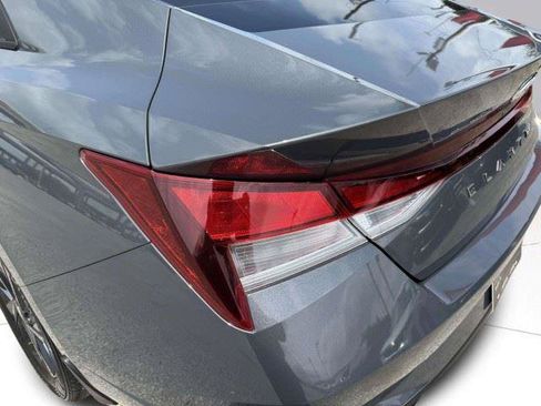 Used 2023 Hyundai Elantra SEL FWD image 15