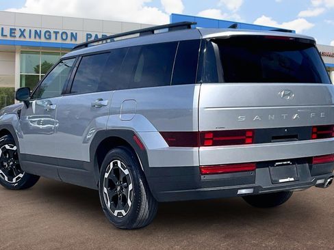 Used 2024 Hyundai Santa Fe SEL image 2