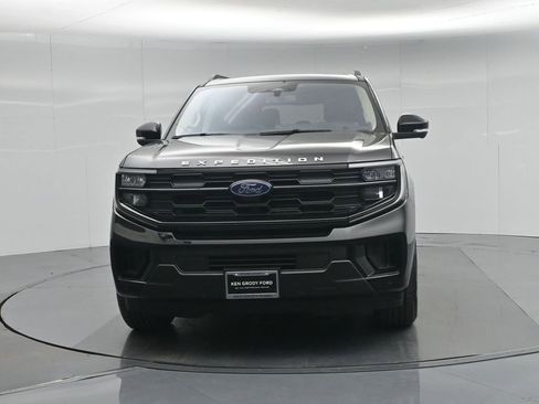 Used 2025 Ford Expedition Active RWD image 27