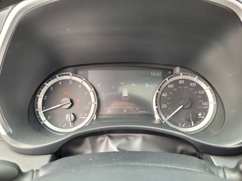 Used 2023 Toyota Highlander XSE AWD/4WD image 24
