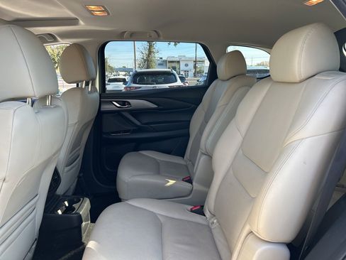 Used 2023 MAZDA CX-9 Touring image 10