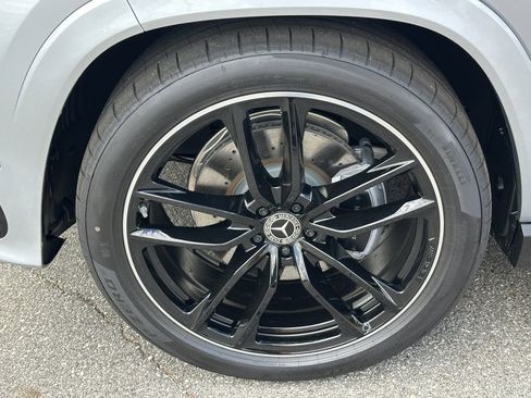 New 2026 Mercedes-Benz GLS 580 4MATIC image 13