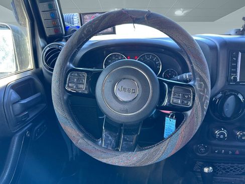 Used 2012 Jeep Wrangler Altitude image 13