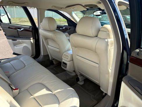 Used 2002 Cadillac De Ville DTS w/ Premium Equipment Pkg image 21