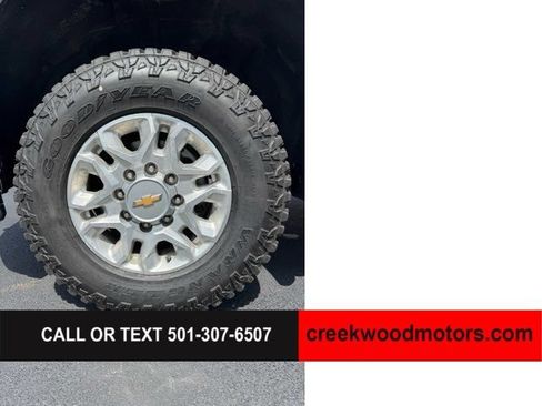 Used 2020 GMC Sierra 2500 4x4 Crew Cab w/ Convenience Package image 10