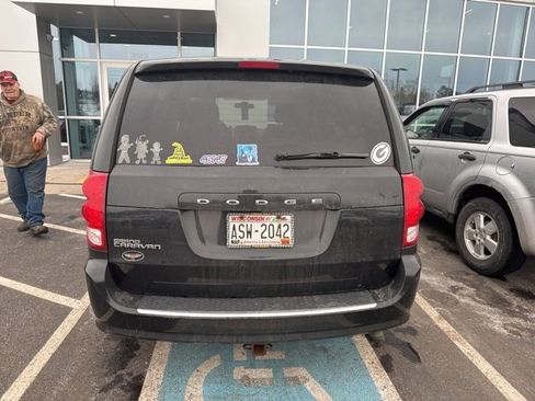 Used 2015 Dodge Grand Caravan SE w/ Quick Order Package 29E SE image 6