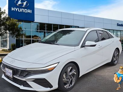 Certified 2025 Hyundai Elantra Limited
