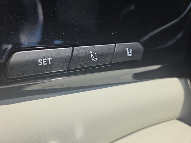 Used 2025 Kia Carnival SX Prestige FWD image 12