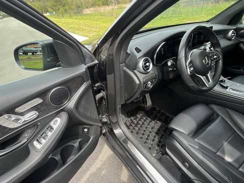 Used 2022 Mercedes-Benz GLC 300 4MATIC image 5