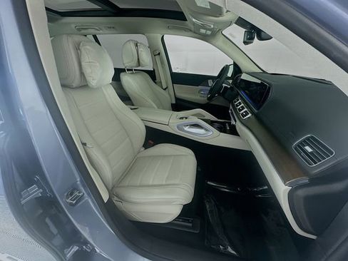 New 2026 Mercedes-Benz GLS 450 4MATIC image 30