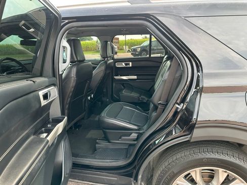 Used 2022 Ford Explorer Limited w/ Class IV Trailer Tow Package AWD/4WD image 21