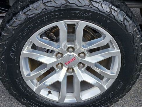 Used 2019 GMC Sierra 1500 SLT w/ SLT Premium Package image 10