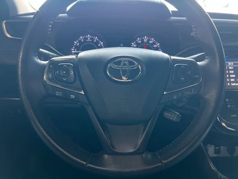 Used 2018 Toyota Avalon XLE image 22