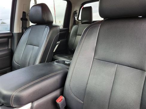 Used 2017 Nissan Titan SL w/ Texas Titan Edition image 5