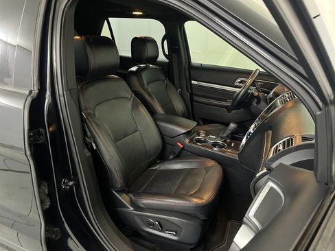 Used 2016 Ford Explorer Sport w/ Equipment Group 401A image 22