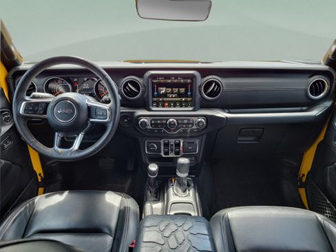 Used 2018 Jeep Wrangler Unlimited Sahara w/ Quick Order Package 24M Moab AWD/4WD image 11
