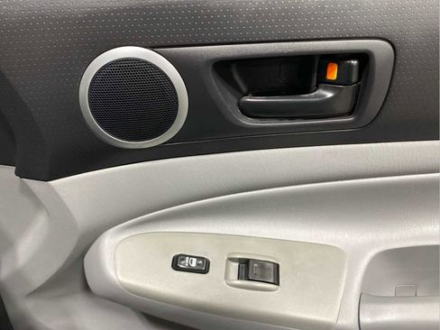 Used 2010 Toyota Tacoma 4x4 Double Cab image 28