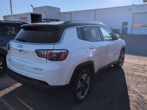 Used 2019 Jeep Compass Limited AWD/4WD image 2