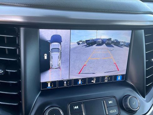 Used 2022 GMC Acadia AT4 w/ Technology Package image 26