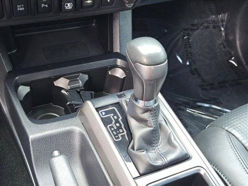 Used 2019 Toyota Tacoma Limited AWD/4WD image 17