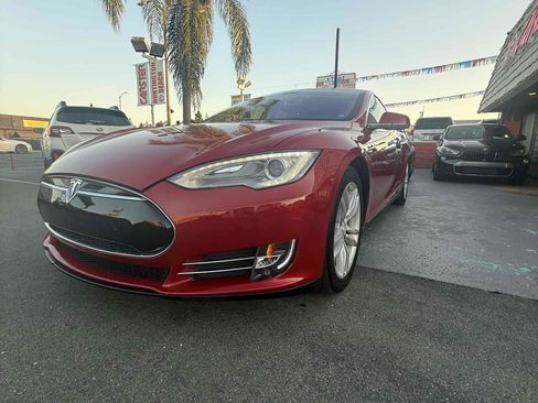 Used 2014 Tesla Model S P85 image 15