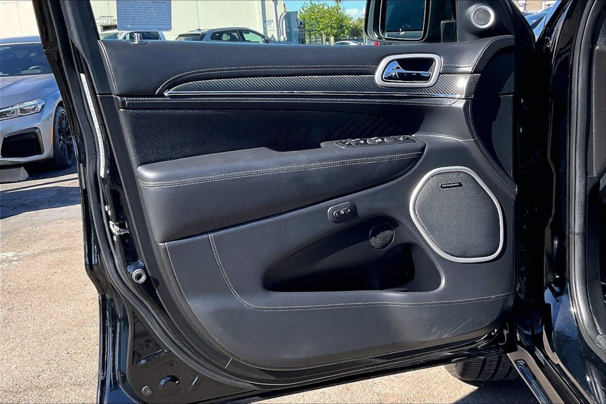 Used 2019 Jeep Grand Cherokee SRT AWD/4WD image 19