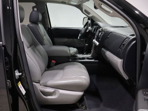 Used 2012 Toyota Tundra Grade w/ TRD Off-Road Pkg image 23