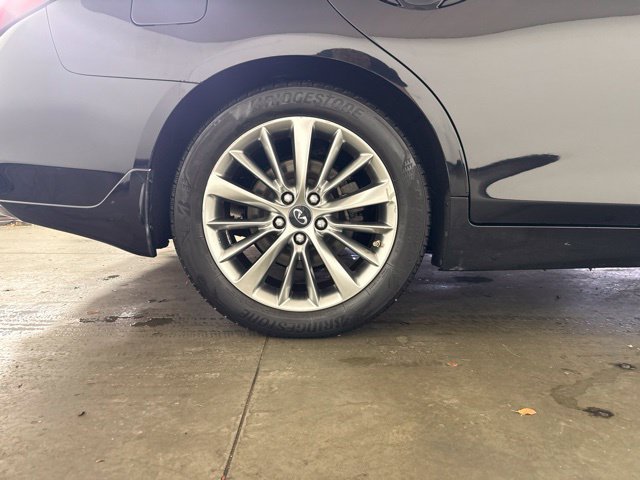 Used 2018 INFINITI Q50 Luxe w/ Essential Package (3.0T Luxe) AWD/4WD image 12