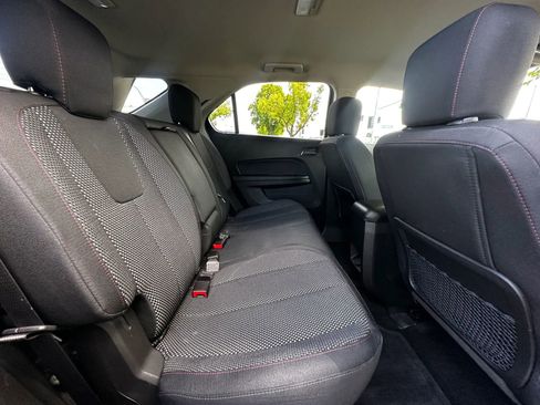 Used 2017 Chevrolet Equinox LT w/ Convenience Package image 9