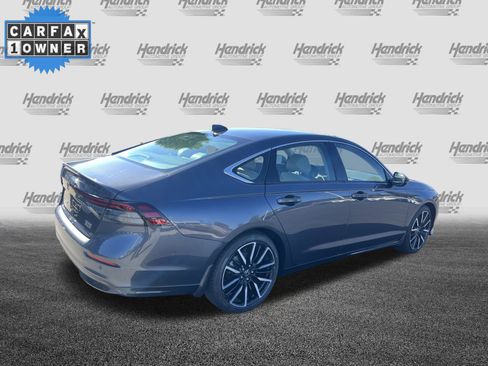 Used 2023 Honda Accord Touring image 10