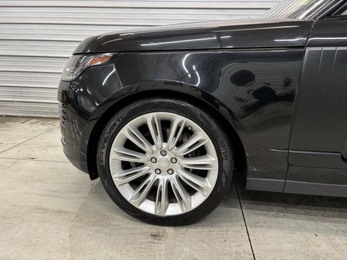 Used 2018 Land Rover Range Rover Autobiography image 4