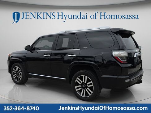 Used 2021 Toyota 4Runner Limited AWD/4WD image 7