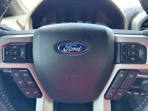 Used 2019 Ford F150 Lariat AWD/4WD image 14