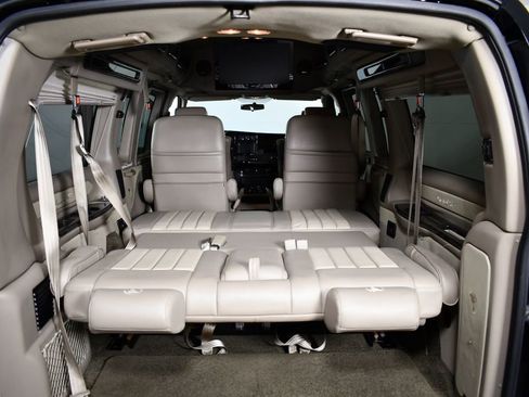 Used 2013 GMC Savana 1500 AWD image 18