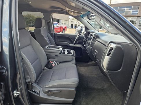 Used 2018 Chevrolet Silverado 1500 LT image 25