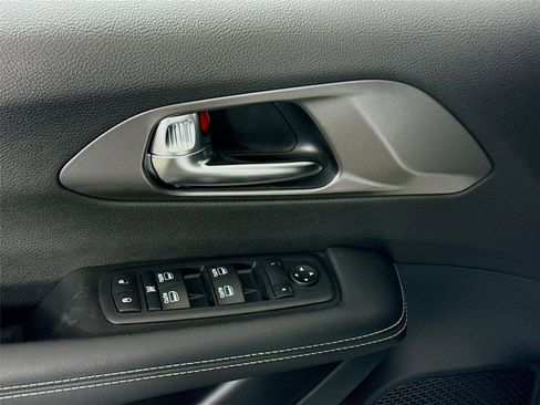 New 2026 Chrysler Voyager LX image 12