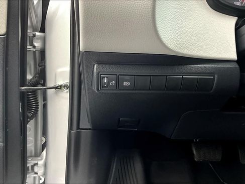 Certified 2023 Toyota Corolla LE FWD image 34